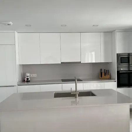 Mesas Homes Luxury 4 Bed Near The Sea And Port Estepona