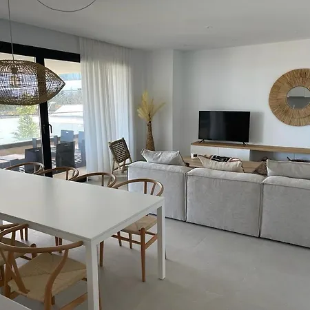 Mesas Homes Luxury 4 Bed Near The Sea And Port Apartment *